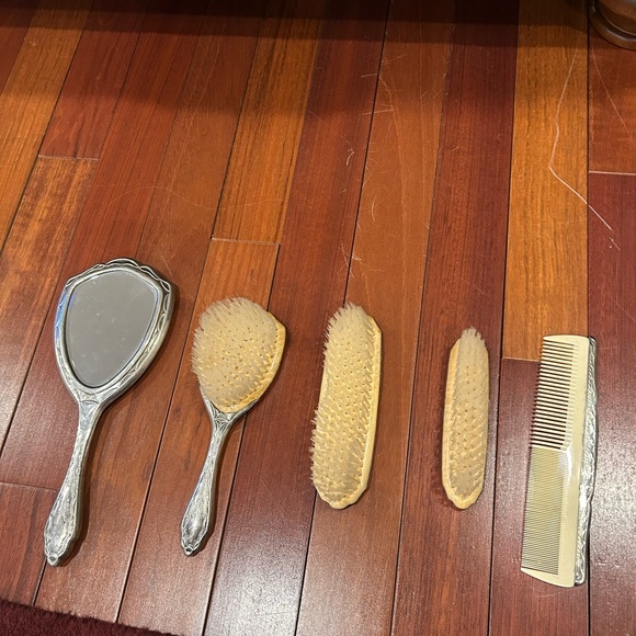 Vintage 800 Silver 5 Piece Vanity Set Comb Brushes and Mirror - Picture 8 of 14
